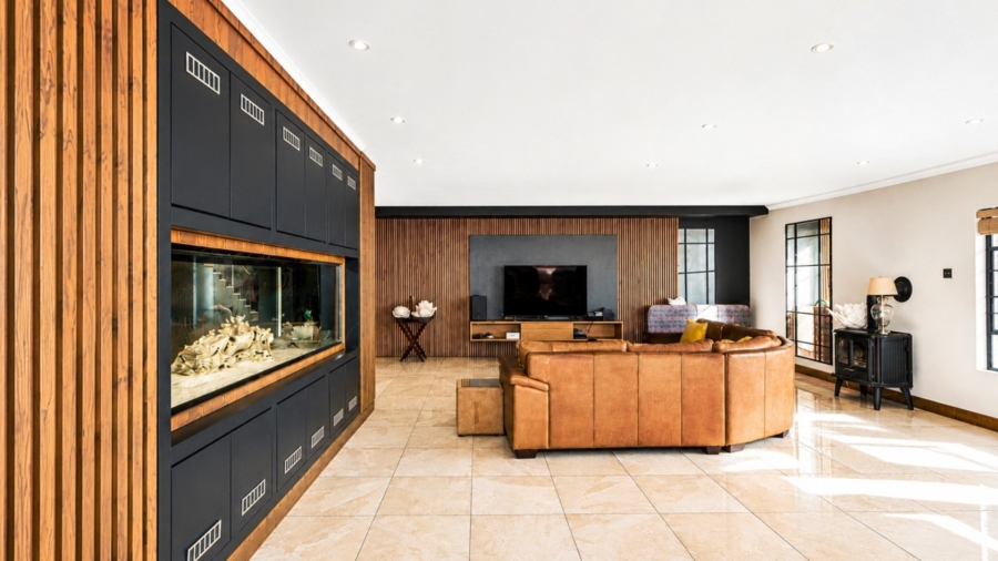 8 Bedroom Property for Sale in Birdwood Estate North West